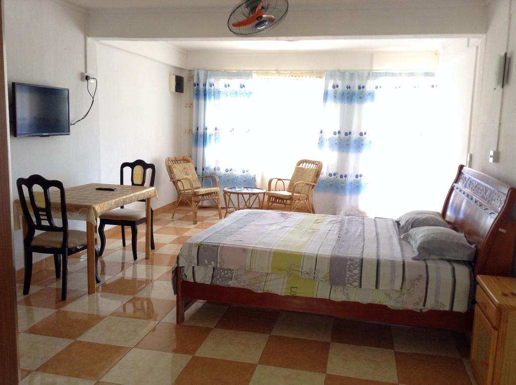 Ebrahim Flats - Grand Baie Beach Room photo